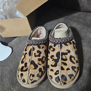 UGG Leopard Print Women's Slippers